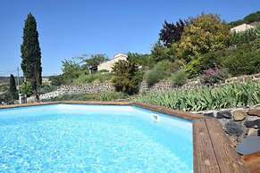 Relaxing Retreat in Saint-pons