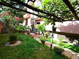 Belvilla by OYO Casa Rosada