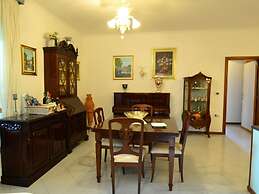 Belvilla by OYO Casa Rosada