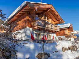 Quaint Chalet in Wald im Pinzgau with Garden near Ski Slopes
