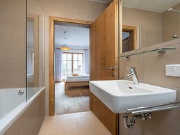 Quaint Chalet in Wald im Pinzgau with Garden near Ski Slopes