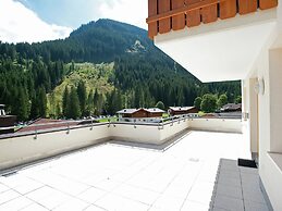 Chalet Apartment in Saalbach-hinterglemm