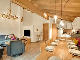 Luxurious Holiday Home With Sauna