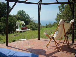 Belvilla by OYO Comfy Holiday Home With Garden