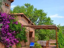 Belvilla by OYO Comfy Holiday Home With Garden