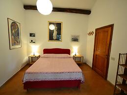 Belvilla by OYO Comfy Holiday Home With Garden