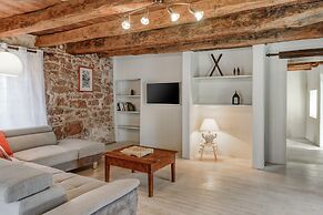 Tranquil Holiday Home With Private Pool