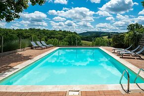 Tranquil Holiday Home With Private Pool