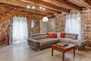 Tranquil Holiday Home With Private Pool