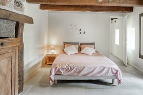 Tranquil Holiday Home With Private Pool