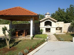 Villa With Private Pool in Trilj, Dalmatia