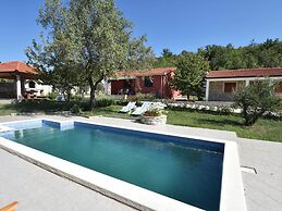 Villa With Private Pool in Trilj, Dalmatia