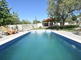 Villa With Private Pool in Trilj, Dalmatia