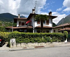 Belvilla by OYO Flat With Terrace Near the Lake