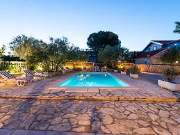 Holiday Home With Private Pool and spa