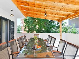 Holiday Home With Private Pool and spa