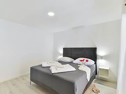 Holiday Home With Private Pool and spa