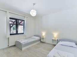 Holiday Home With Private Pool and spa