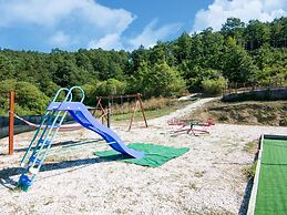 Cozy Farmhouse in Apecchio with Hot Tub