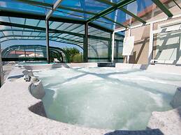 Cozy Farmhouse in Apecchio with Hot Tub