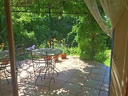 Verdon Views: Pool & Terrace