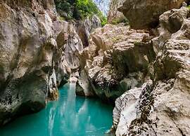 Verdon Views: Pool & Terrace