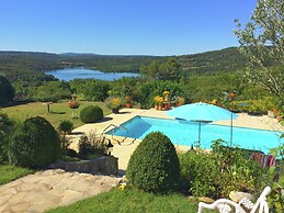 Verdon Views: Pool & Terrace