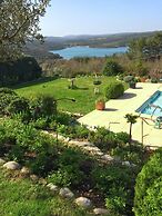 Verdon Views: Pool & Terrace
