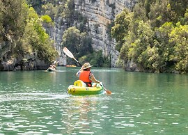 Verdon Views: Pool & Terrace