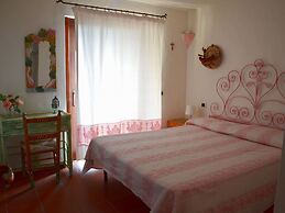 Belvilla by Oyo Villa Pitrizzina