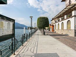 Relaxing Retreat With Pool
