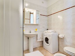 Relaxing Retreat With Pool