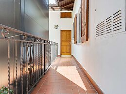 Relaxing Retreat With Pool