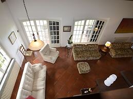 Belvilla by OYO Villa Conforto