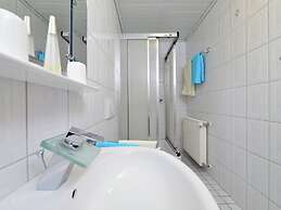 Apartment With Garden in Eimelrod