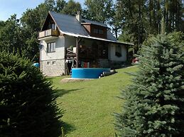 House With the Pool and Fenced Garden, Great View at Trosky Castle