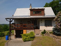 House With the Pool and Fenced Garden, Great View at Trosky Castle