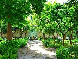 Belvilla by OYO Palazzo Pio