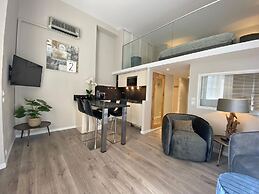 Villa on Cote D'azur With Beachfront Views
