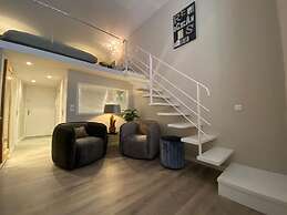 Villa on Cote D'azur With Beachfront Views