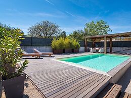 Nice Villa With Private Pool, Fenced Garden, Roofed Terrace, Near the 