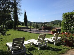 With Pool and air Conditioning