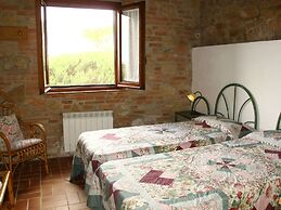 With Pool and air Conditioning