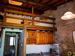 With Pool and air Conditioning