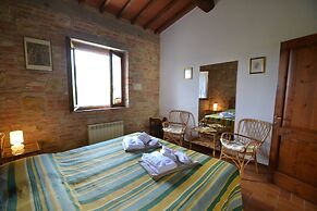 Montaione Oasis: Shared Villa