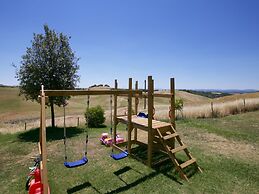 Belvilla by OYO Farmhouse in Tuscany With Garden
