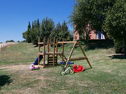 Belvilla by OYO Farmhouse in Tuscany With Garden