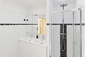 Holiday Home in Brignoles With Private Pool