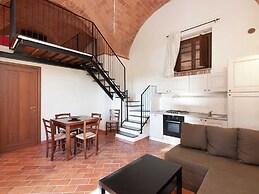 Home in Campiglia Marittima With Pool