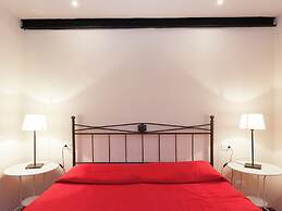 Home in Campiglia Marittima With Pool